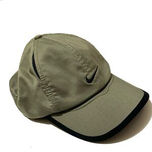 Nike Adult Featherlite Cap